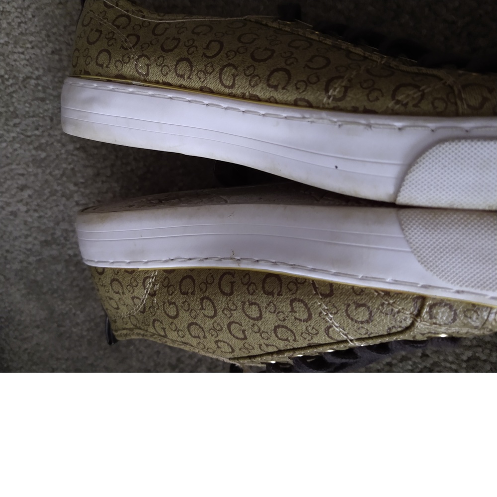 GUESS GOLD SNEAKERS - BEAUTIFUL - SIZE 7 - Picture 7 of 7